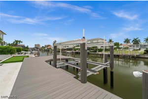 373 Egret Avenue, Naples, FL 34108 - MLS#226023041