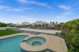 373 Egret Avenue, Naples, FL 34108 - MLS#226023041