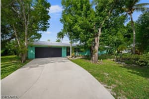 8700 Exeter St, Fort Myers 8700 Exeter St, Fort Myers