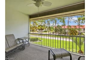 300 Valley Stream Dr 8a, Naples 300 Valley Stream Dr 8a, Naples