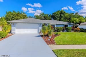 124 Versailles Circle, Naples, FL 34112 - MLS#226023500