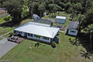640 27th Street, Naples, FL 34117 - MLS#226023517
