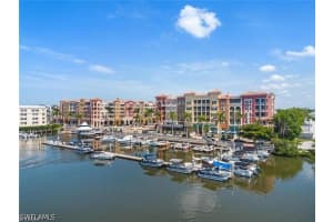 410 Bayfront Place, Naples, FL 34102 - MLS#226023572