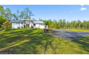 569 Desoto Boulevard, Naples, FL 34117 - MLS#226023678