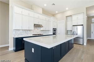 8529 Oceana Way, Naples, FL 34114 - MLS#226023679