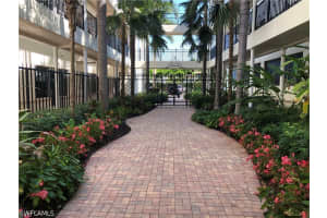 1400 Gulf Shore Boulevard, Naples, FL 34102 - MLS#226023697