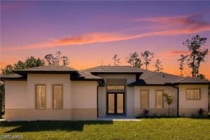 1514 47th Ave Ne, Naples