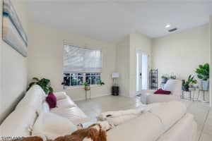 2010 Fairmont Ln, Naples, FL 34120, - MLS#226023887