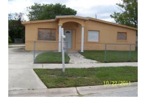 811 Poplar Ln, Melbourne, FL 32901, Sold 01/07/12
