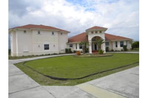 8504 Horseshoe Ave, Palm Bay, FL 32909, Sold 06/20/14