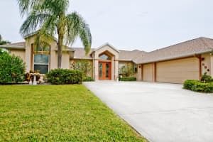 554 Carmel Dr, Melbourne, FL 32940, Sold 06/10/14