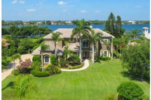 105 Lansing Island Dr, Satellite Beach, FL 32937, Sold 08/15/14