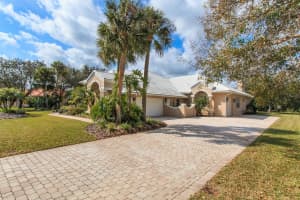 780 Oak Park Dr, Melbourne, FL 32940, Sold 10/22/15
