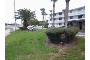 3190 N Atlantic Ave, Cocoa Beach, FL 32931, Sold 04/22/15