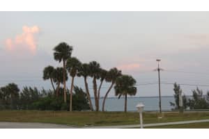 5645 Algonquin Pl, Sebastian, FL 32976, Sold 04/13/16
