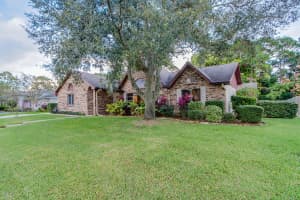 584 Lake Ashley Cir, Melbourne, FL 32904, Sold 12/23/15