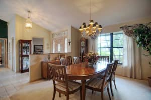 1293 Silver Lake Dr, Melbourne, FL 32940, Sold 09/28/15