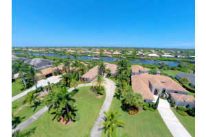 212 Lansing Island Dr, Satellite Beach, FL 32937, Sold 03/22/16