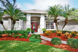 5730 Newbury Cir, Melbourne, FL 32940, Sold 04/15/16