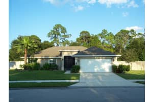 2293 Merlin Dr, Melbourne, FL 32904, Sold 12/11/15