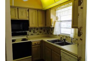 201 St Lucie Ln, Cocoa Beach, FL 32931, Sold 04/08/16