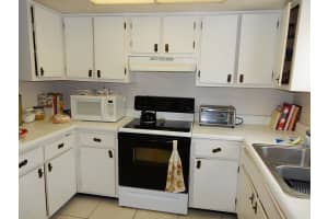 200 St Lucie Ln, Cocoa Beach, FL 32931, Sold 02/08/16