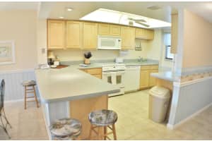 7520 Ridgewood Ave, Cape Canaveral, FL 32920, Sold 01/26/16