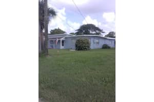 1648 Dixie Way, Melbourne, FL 32935, Sold 04/29/16