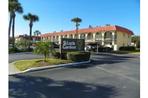 201 St Lucie Ln, Cocoa Beach, FL 32931, Sold 04/04/16