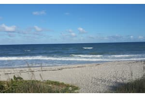 140 E Colonial Ct, Indian Harbour Beach, FL 32937, Sold 04/25/16