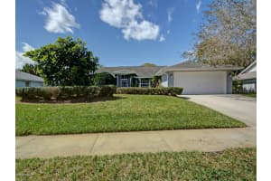 425 46th Ct, Vero Beach, FL 32968, Sold 05/23/16