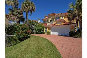 7585 S Hwy A1A, Melbourne Beach, FL 32951, Sold 04/21/17