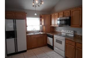 2326 Skywind Cir, Melbourne, FL 32935, Sold 04/29/16