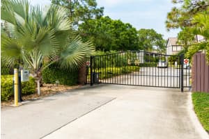 627 Greenwood Manor Cir, Melbourne, FL 32904, Sold 06/24/16