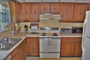 201 St Lucie Ln, Cocoa Beach, FL 32931, Sold 04/29/16