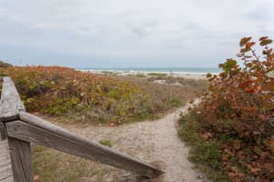 515 Hayes Ave, Cocoa Beach, FL 32931, Sold 06/01/16