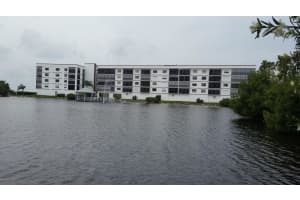 3613 S Banana River Blvd, Cocoa Beach, FL 32931, Sold 05/31/16