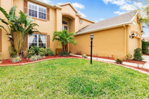 5225 Creekwood Dr, Melbourne, FL 32940, Sold 05/03/16