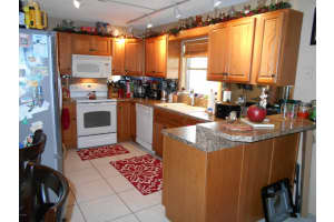 4 Denson Dr, Edgewater, FL 32141, Sold 11/10/16