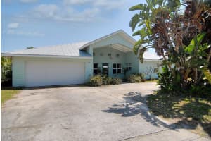 1539 Bayshore Dr, Cocoa Beach, FL 32931, Sold 12/09/16