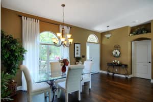 5911 Newbury Cir, Melbourne, FL 32940, Sold 05/26/16