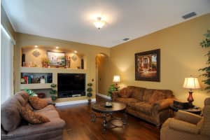 5911 Newbury Cir, Melbourne, FL 32940, Sold 05/26/16