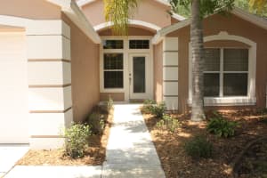 4605 Grand Meadows Blvd, Melbourne, FL 32934, Sold 07/05/16