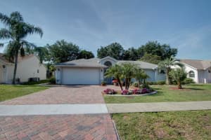 7717 Greenboro Dr, Melbourne, FL 32904, Sold 07/11/16