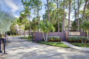 723 Greenwood Manor Cir, Melbourne, FL 32904, Sold 07/21/16