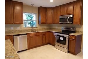 2807 Cameron St, Melbourne, FL 32901, Sold 07/29/16