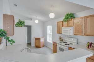 2275 Canopy Dr, Melbourne, FL 32935, Sold 09/16/16