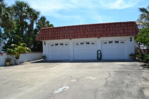 165 N Atlantic Ave, Cocoa Beach, FL 32931, Sold 08/22/16