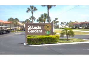 201 St Lucie Ln, Cocoa Beach, FL 32931, Sold 08/16/16
