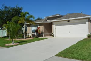 2002 Sorento Cir, West Melbourne, FL 32904, Sold 08/03/16